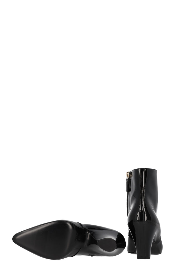 CHANEL CC Boots Patent Black
