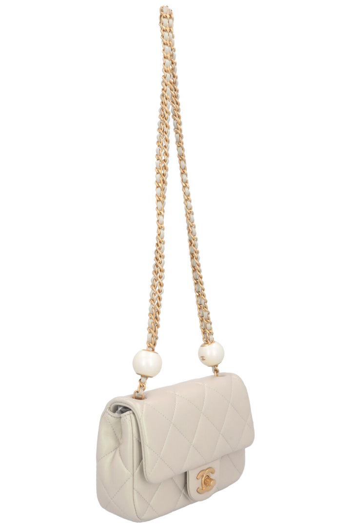 Sac à rabat CHANEL Mini Pearl Crush irisé