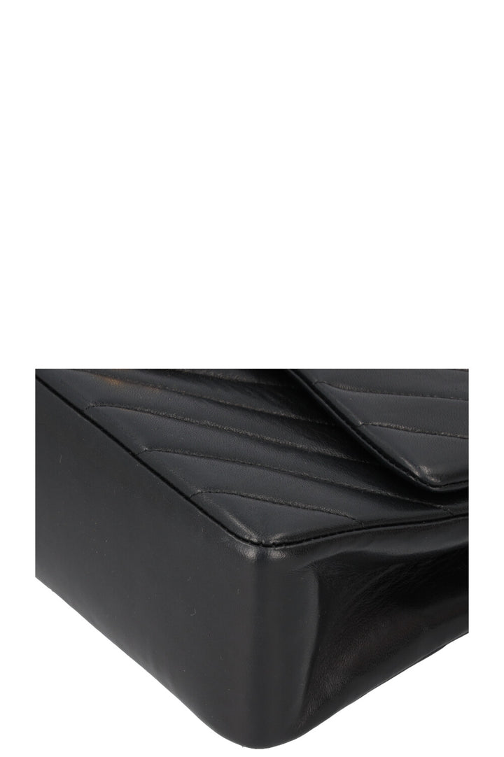 CHANEL Vintage Medium Double Flap Bag Chevron Black