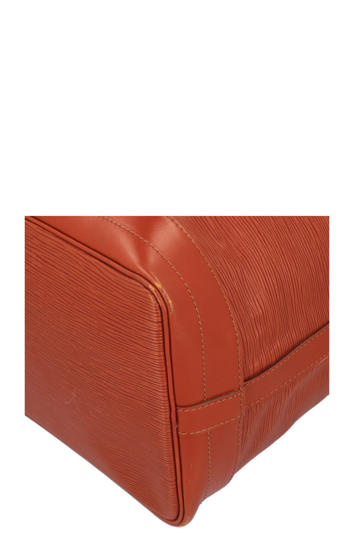 LOUIS VUITTON Grand Sac Noe Epi Cognac