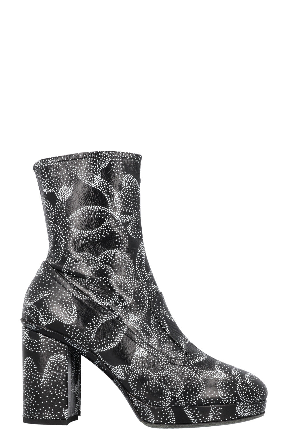 CHANEL 2023 Boots Black White