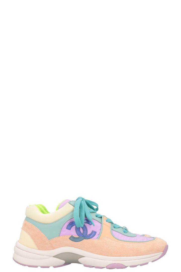 CHANEL CC Low Top Sneaker Multicolor Peach