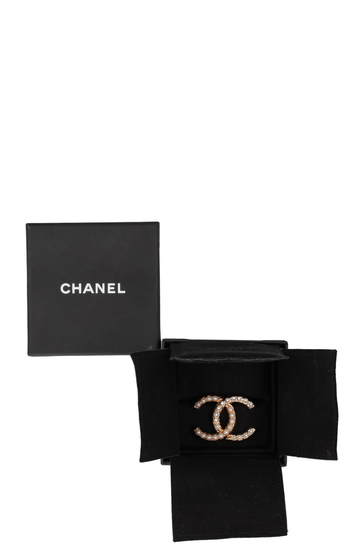 CHANEL 2023 Pearl Crystal CC Brooch Gold