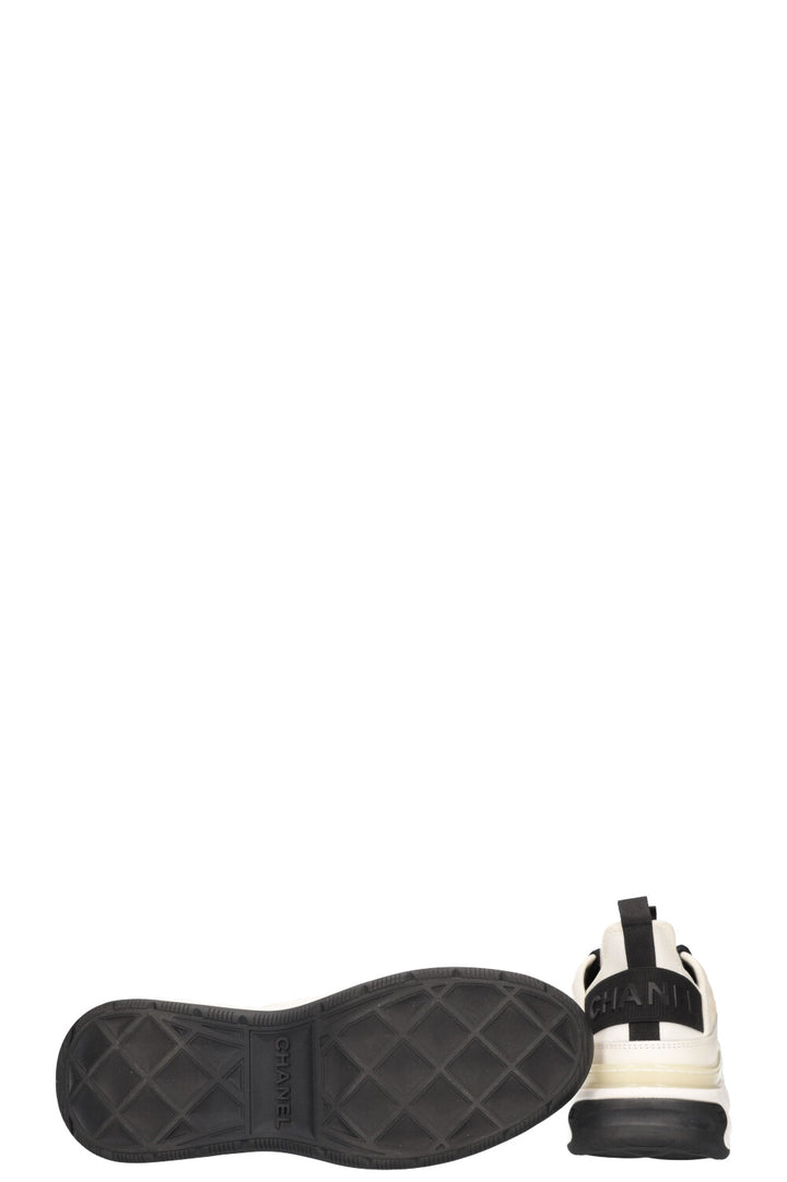 CHANEL Sneakers White