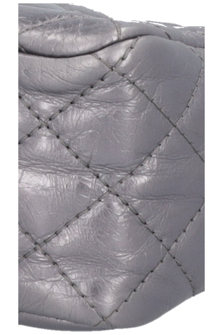 Sac photo CHANEL Reissue 2.55 argent métallisé