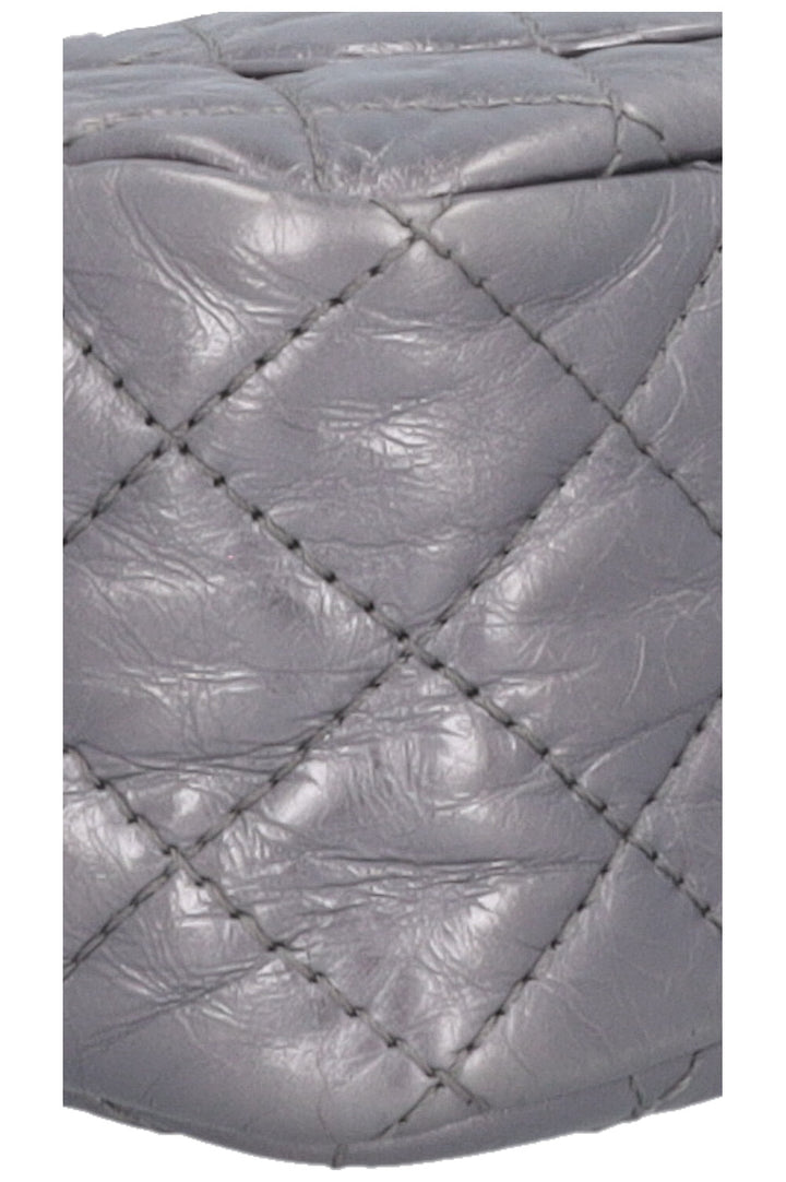 Sac photo CHANEL Reissue 2.55 argent métallisé