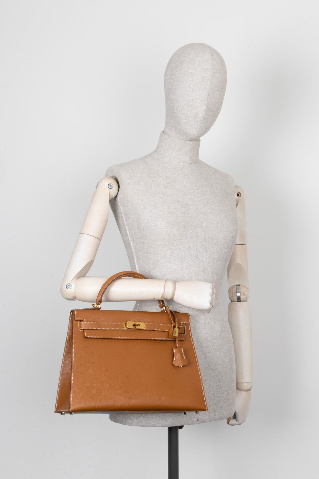 HERMÈS Kelly 32 Epsom Gold