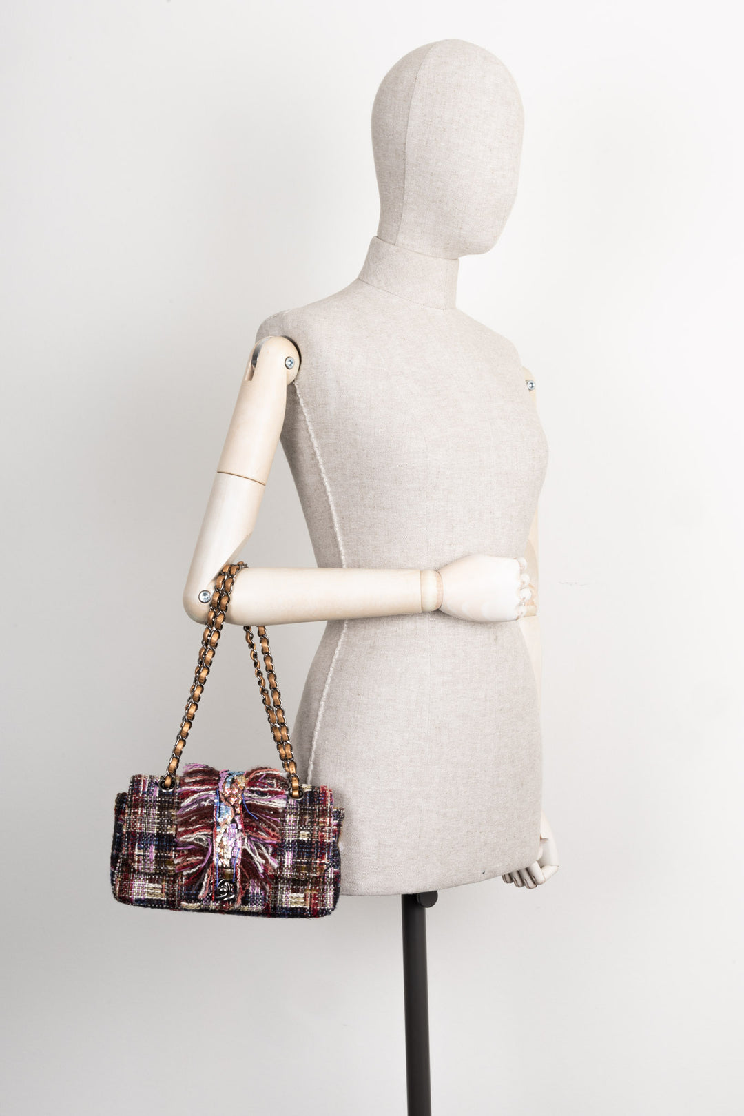 CHANEL Fringed Tweed Single Flap Pink & Red