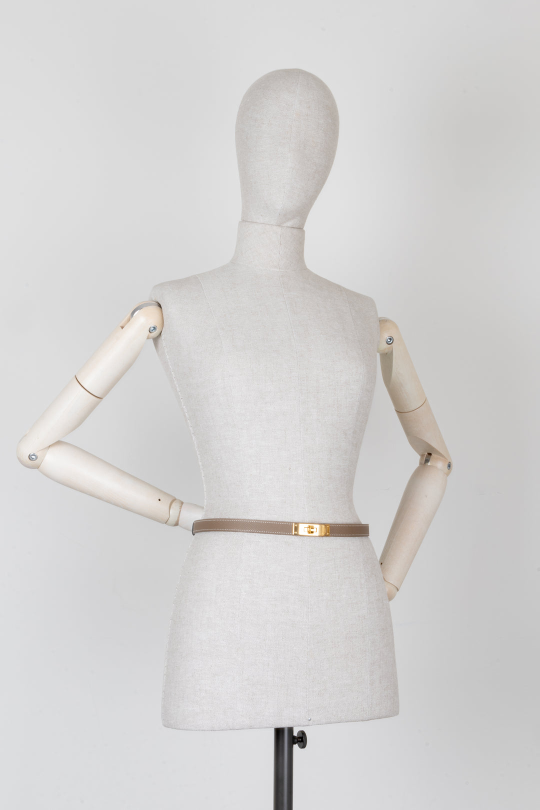 HERMÈS Kelly Belt Epsom Etoupe Gold