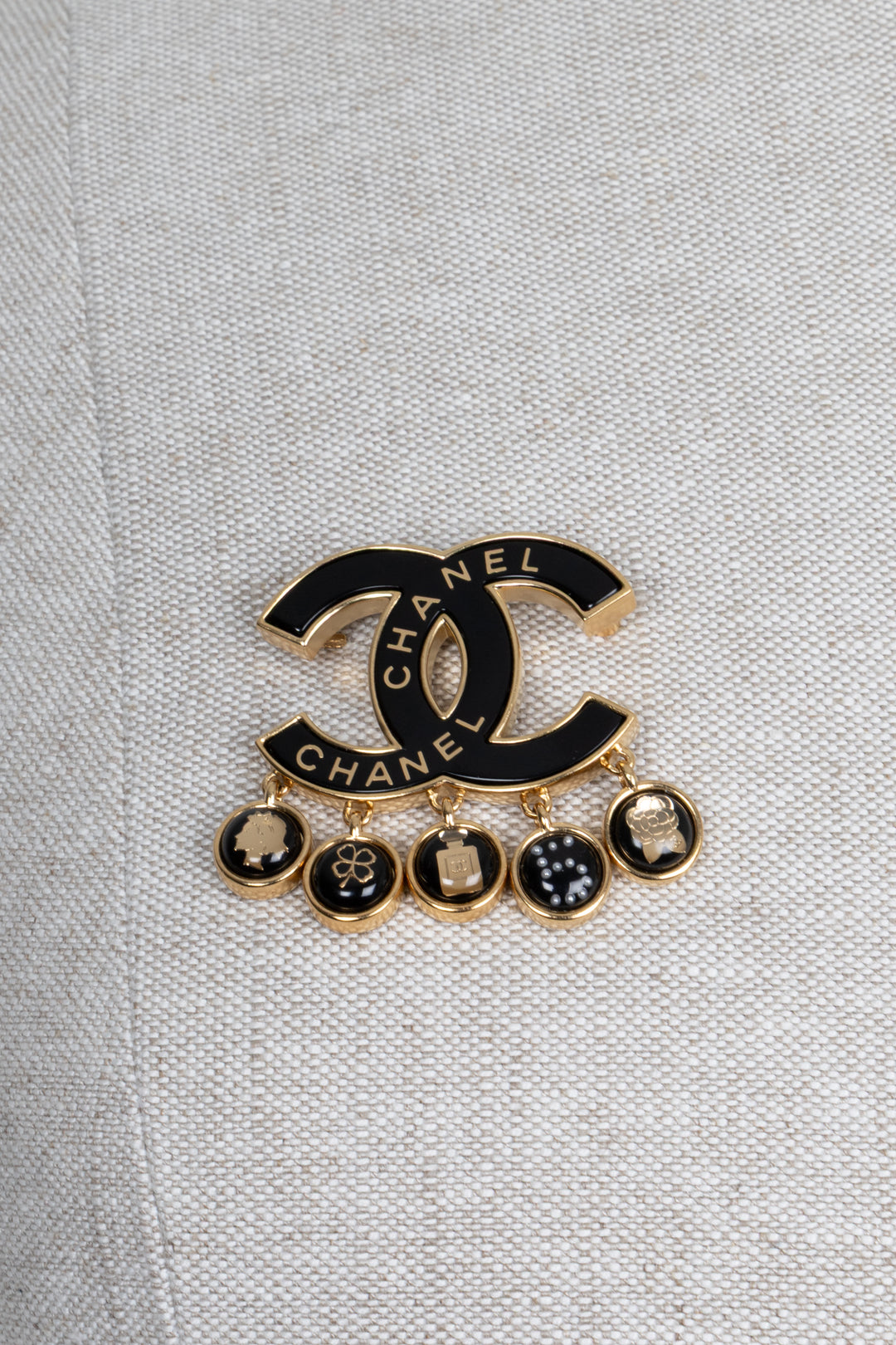 CHANEL Charm Brooch Black Gold