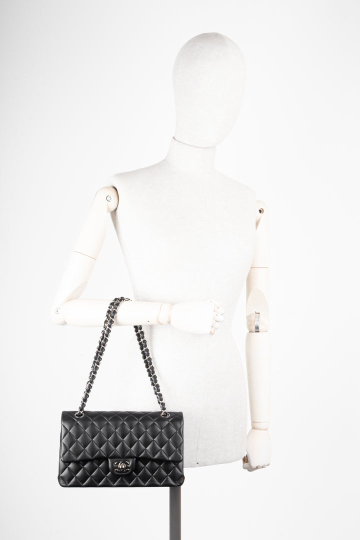 CHANEL Classic Medium Double Flap Black