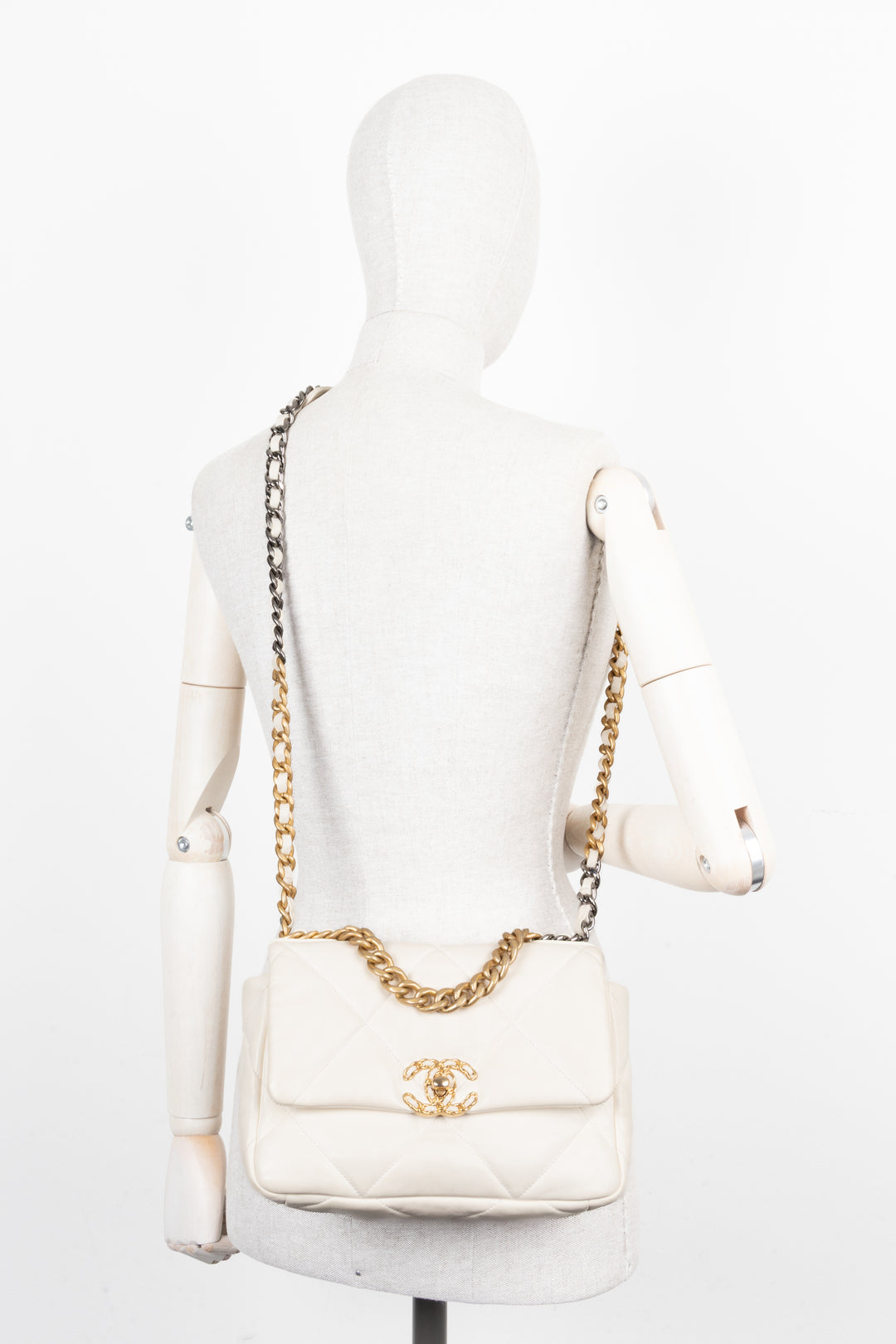 CHANEL 19 Small Bag Leather Creme