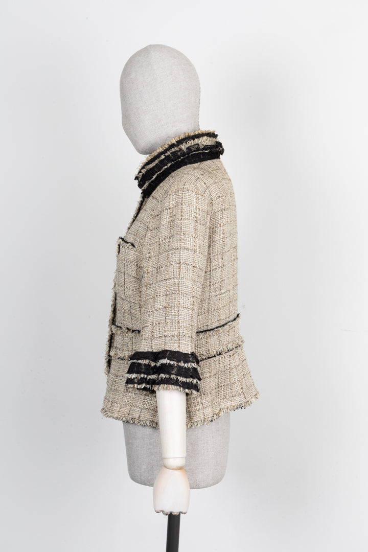 CHANEL 2010 Ruffles Collar Jacket Beige