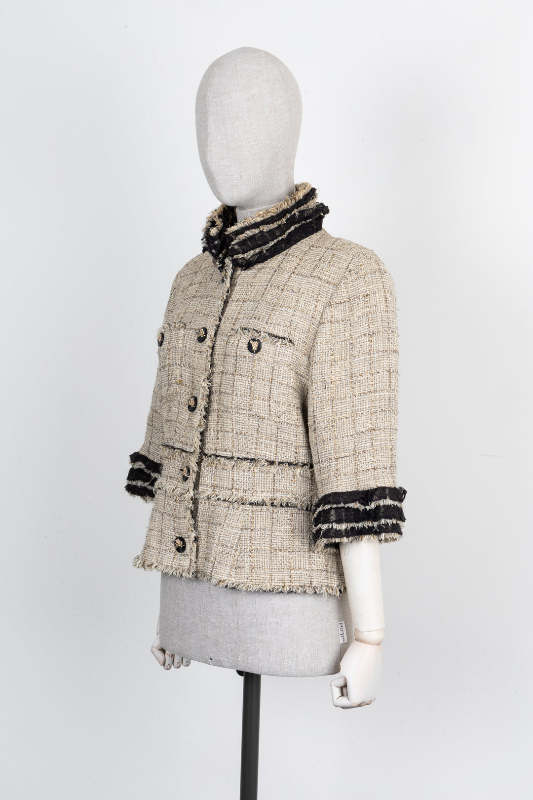CHANEL 2010 Ruffles Collar Jacket Beige