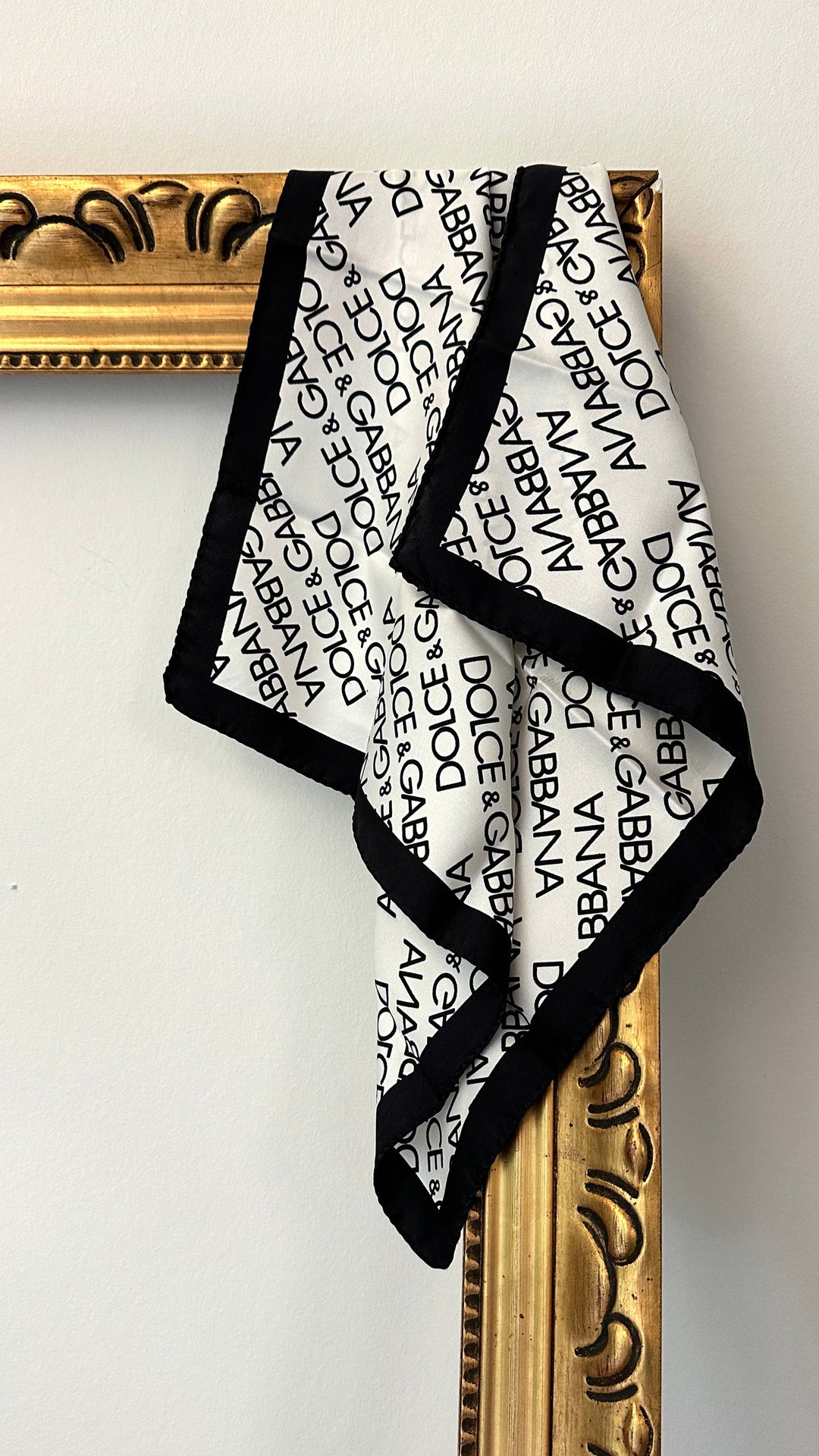 DOLCE&GABBANA Logo Gavroche Black White