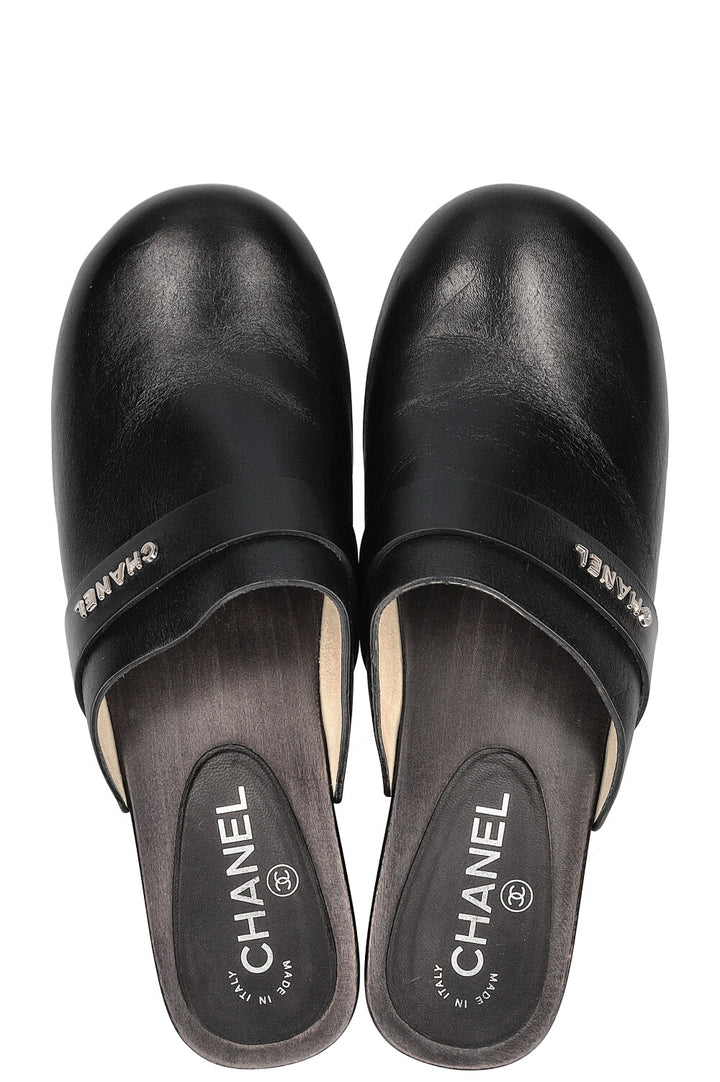 CHANEL Logo Clogs Black