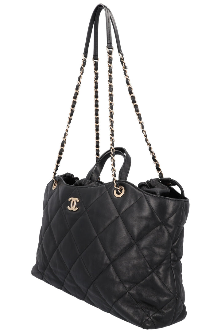 CHANEL 2019 Quilted Drawstring Tote Bag Black