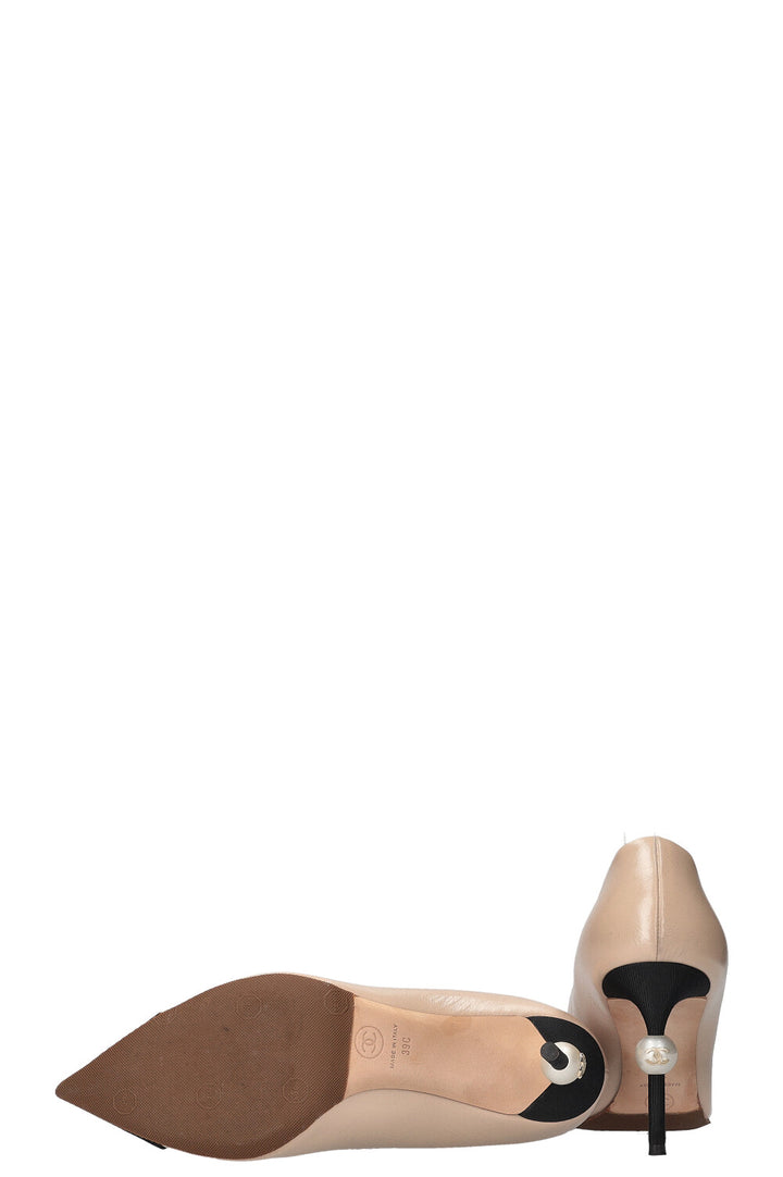 CHANEL Pearl Heels Beige Black