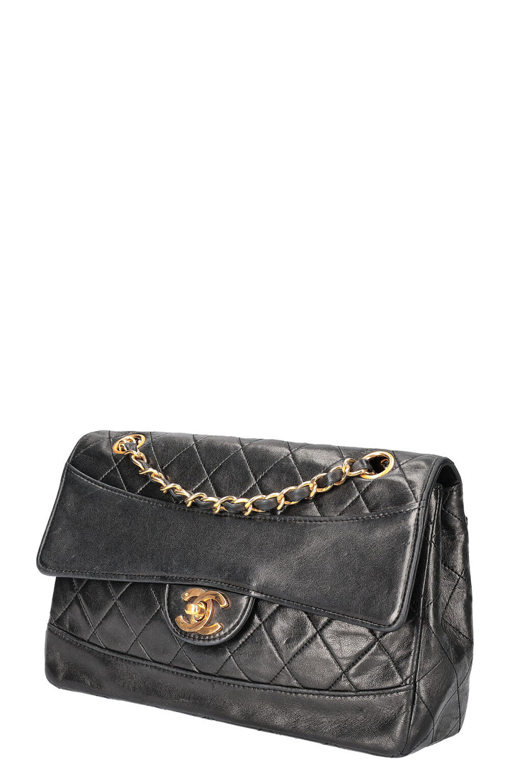 CHANEL Vintage Small Single Flap Bag Black