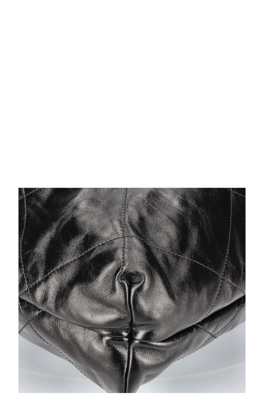 CHANEL 22 Large Black