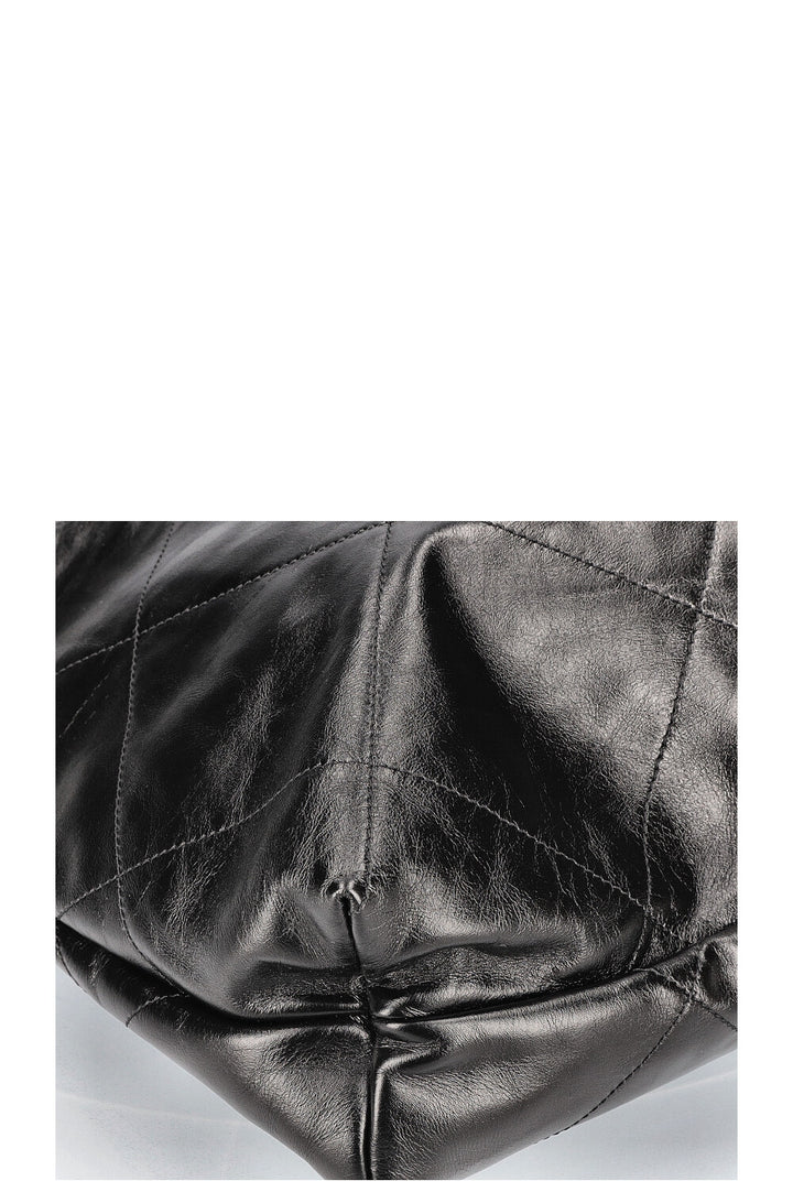 CHANEL 22 Large Black