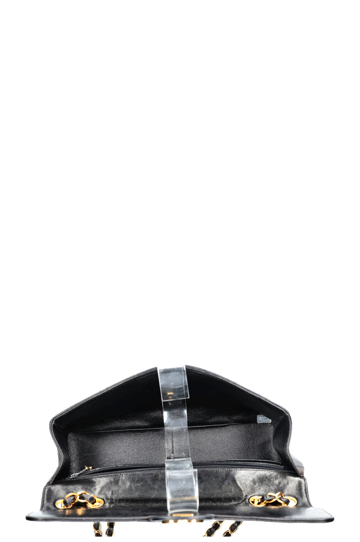 CHANEL Vintage Single Flap Bag Black