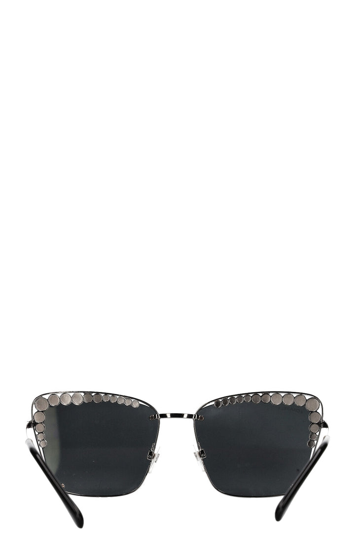 CHANEL Pearl Aviator Sunglasses 4235