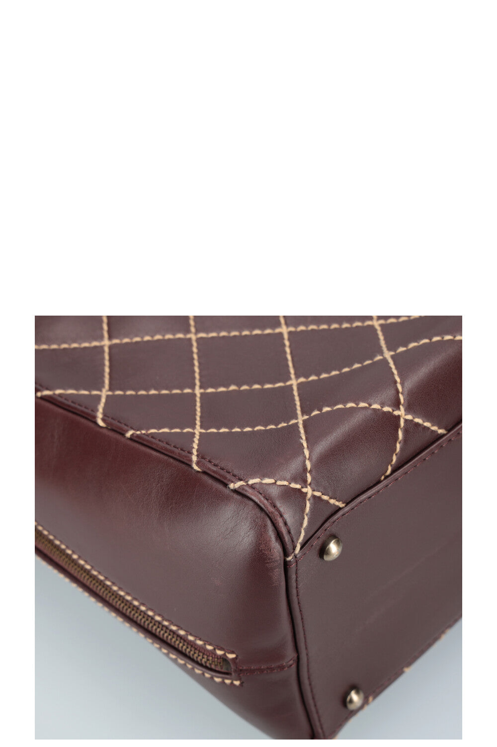 CHANEL Diamond Stitch Bag Burgundy