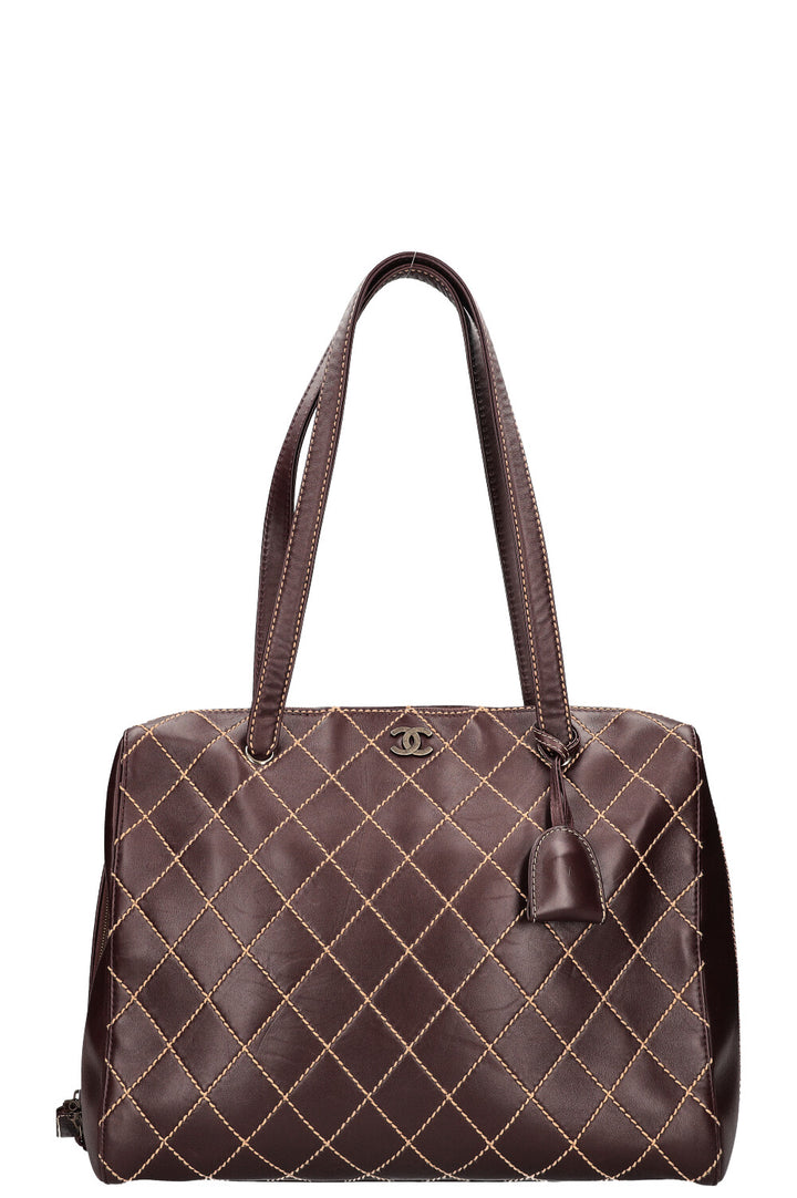 CHANEL Diamond Stitch Bag Burgundy
