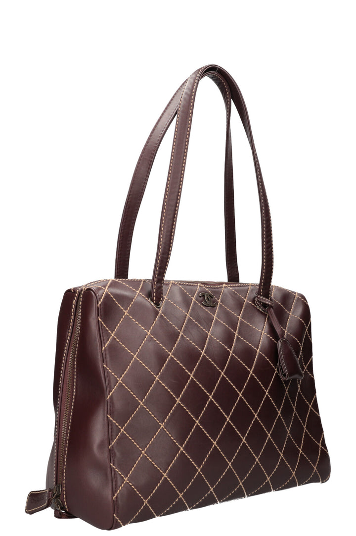 CHANEL Diamond Stitch Bag Burgundy