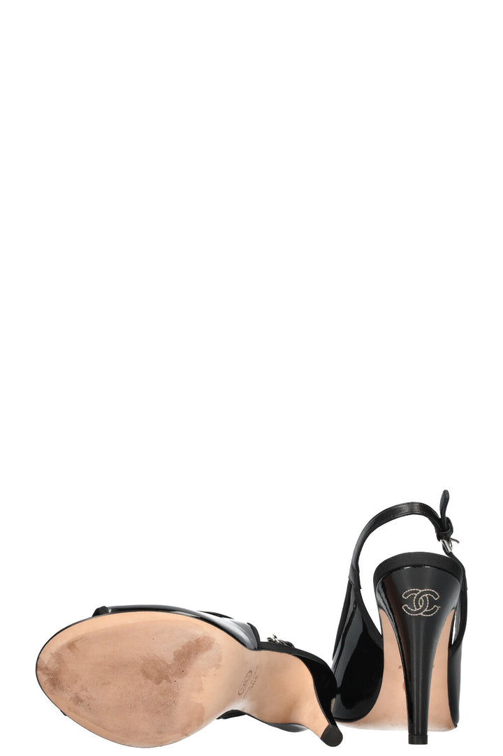 CHANEL CC Heels Patent Black
