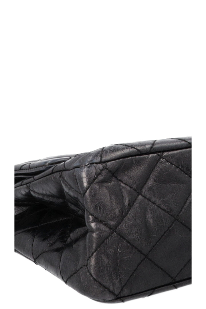 Sac à rabat CHANEL 2.55 Maxi en cuir de veau vieilli