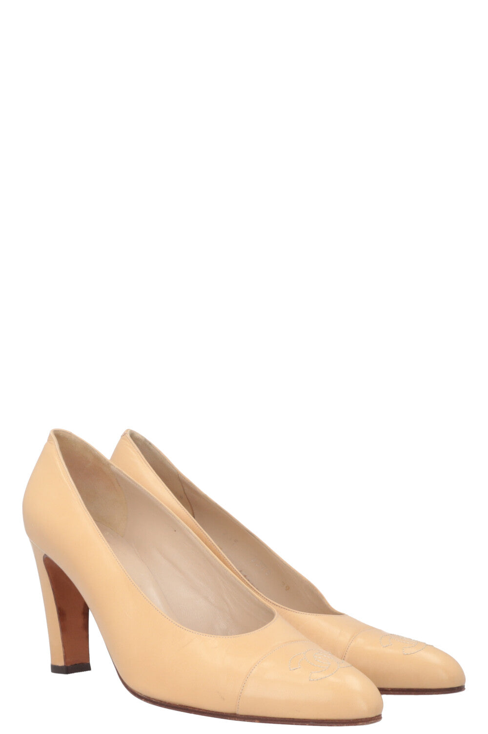 CHANEL CC Heels Beige