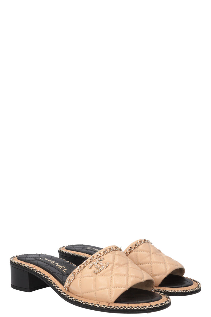 CHANEL Quilted Flats Beige SS2024