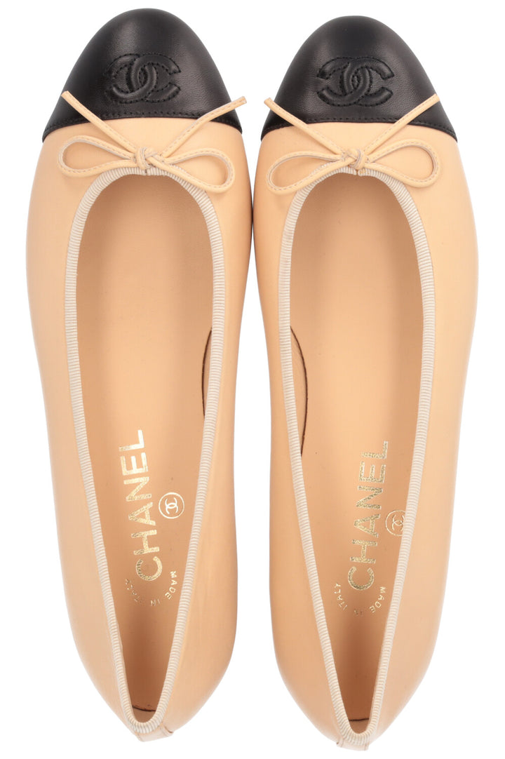 CHANEL Classic Ballet Flats Nude Black