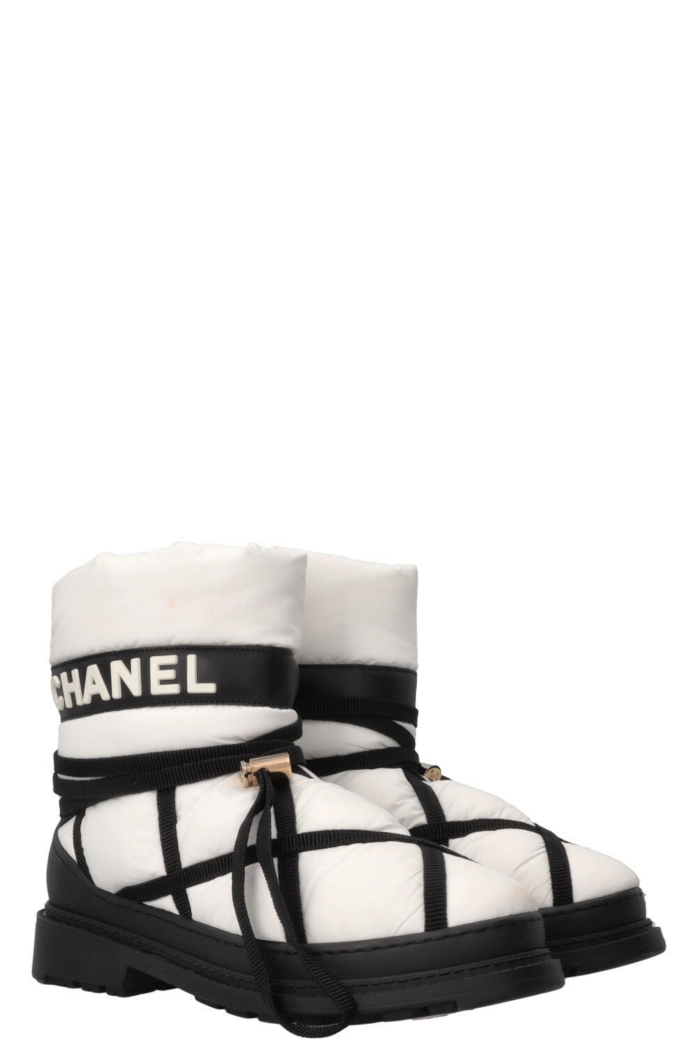 CHANEL 2019 Snow Boots Nylon Black White