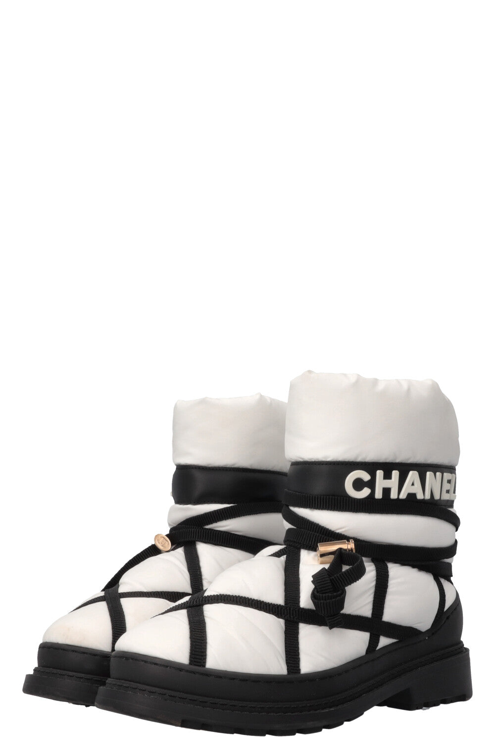 CHANEL 2019 Snow Boots Nylon Black White