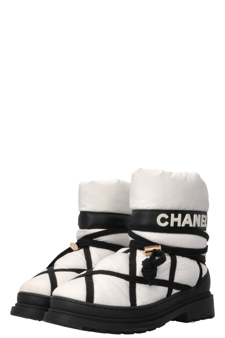 CHANEL 2019 Snow Boots Nylon Black White