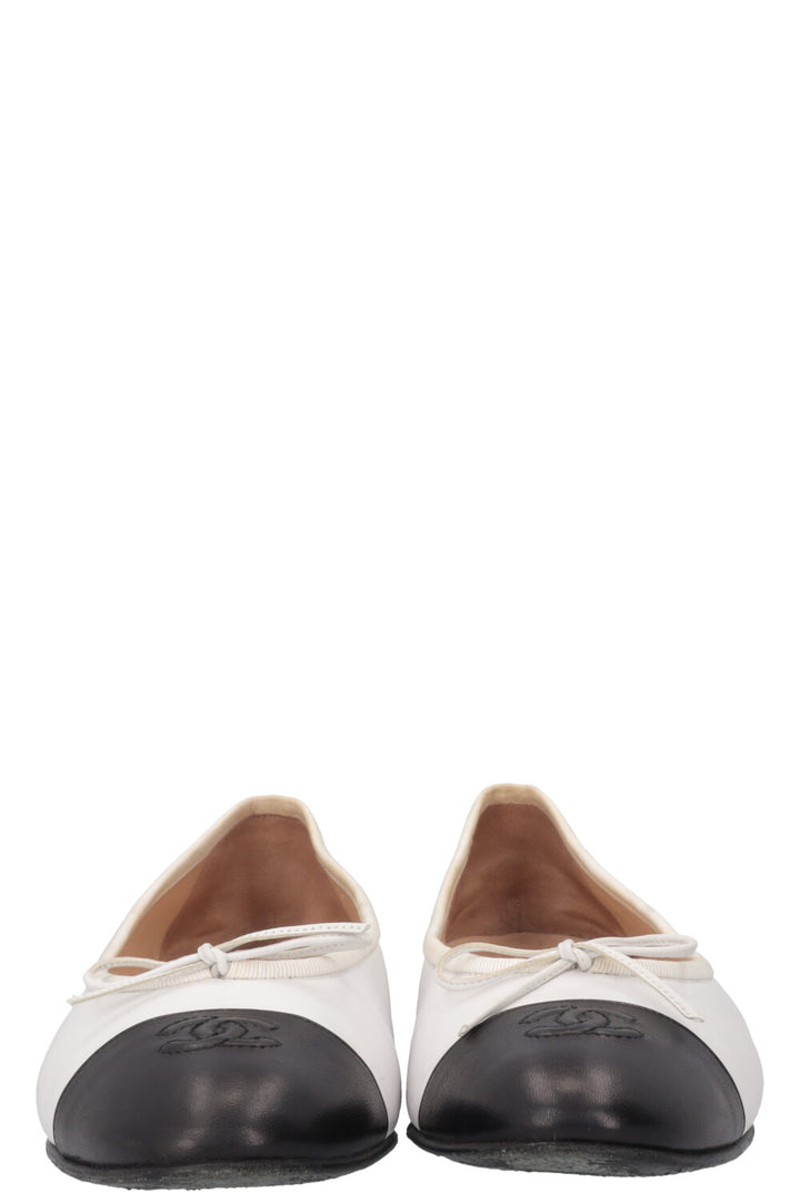 CHANEL Classic Ballet Flat White Black