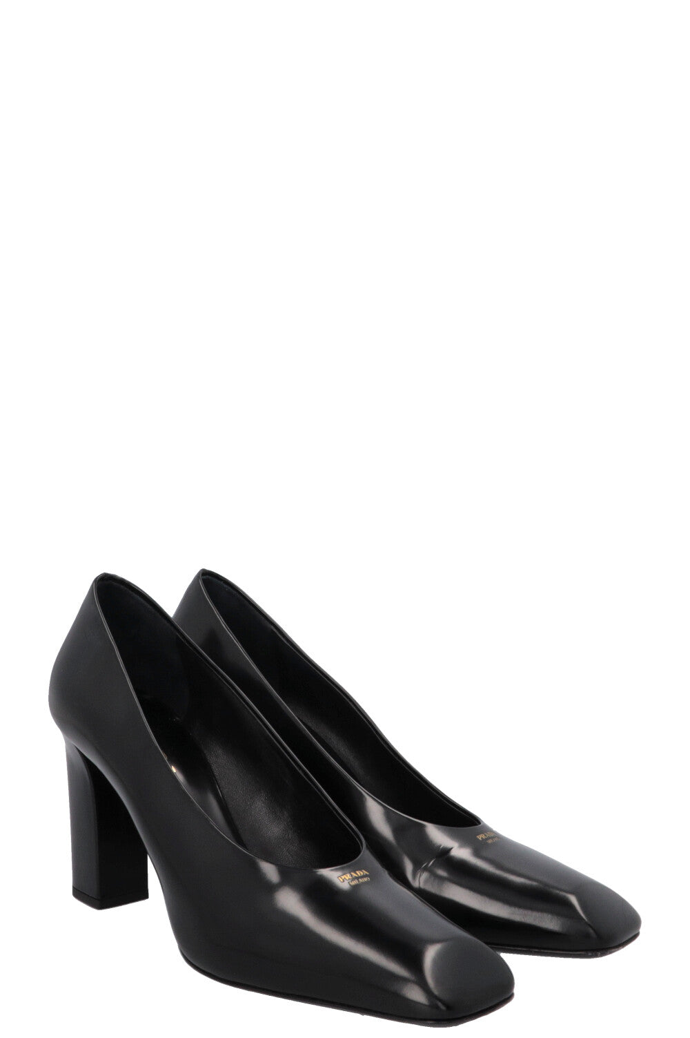 PRADA Logo Square Toe Heels Black – REAWAKE PRADA Logo Square Toe Heels Black – REAWAKE