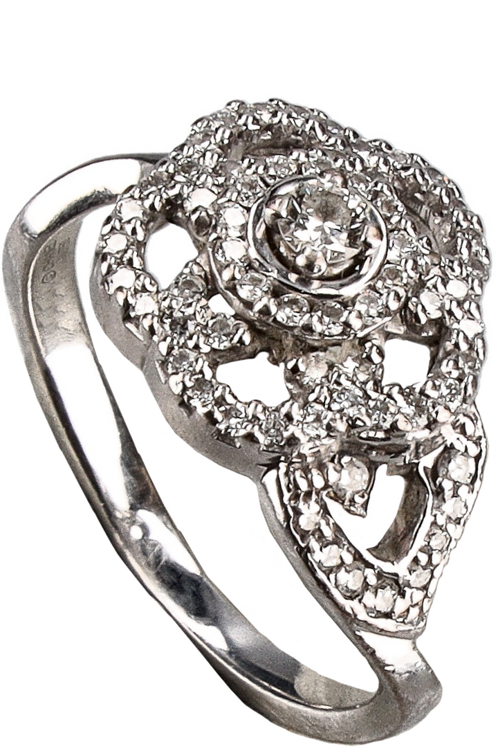 CHANEL Bague Camélia Or Blanc Diamants