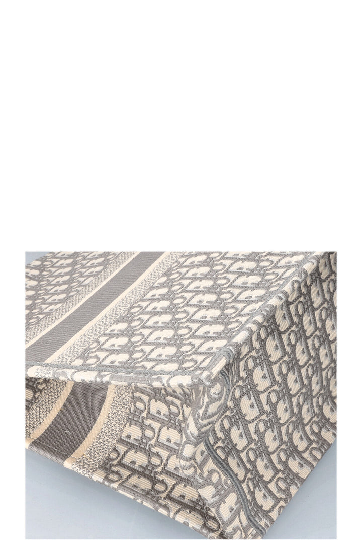 CHRISTIAN DIOR Book Tote Grand Oblique Gris