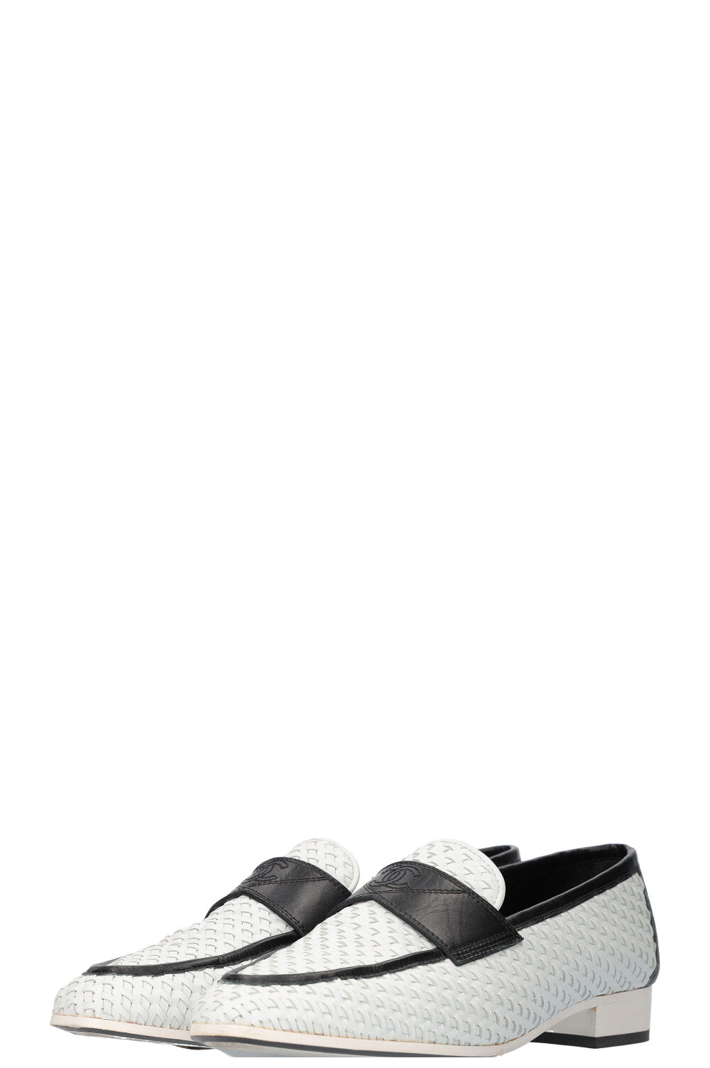 CHANEL Loafer Flats Black and White