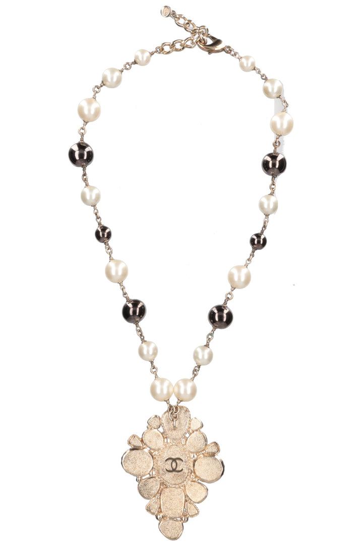 CHANEL Collier Perles Broche Automne 2008