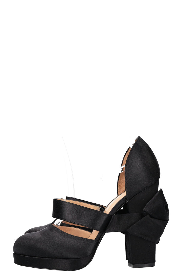 CHANEL Bowe Talons Satin Noir