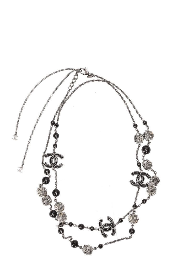 CHANEL Collier de perles et de cristaux FW 2011