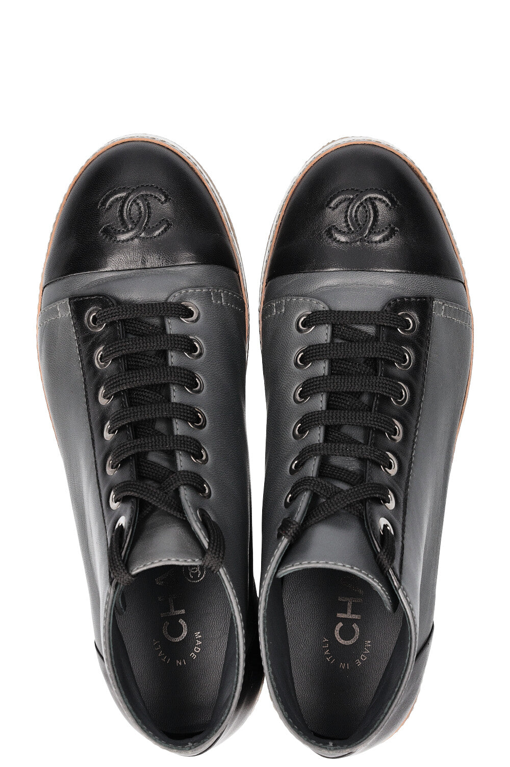 CHANEL Baskets Montantes Gris et Noir