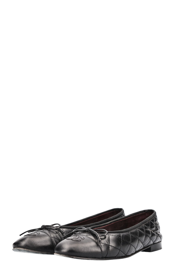 CHANEL Ballerines classiques Noir