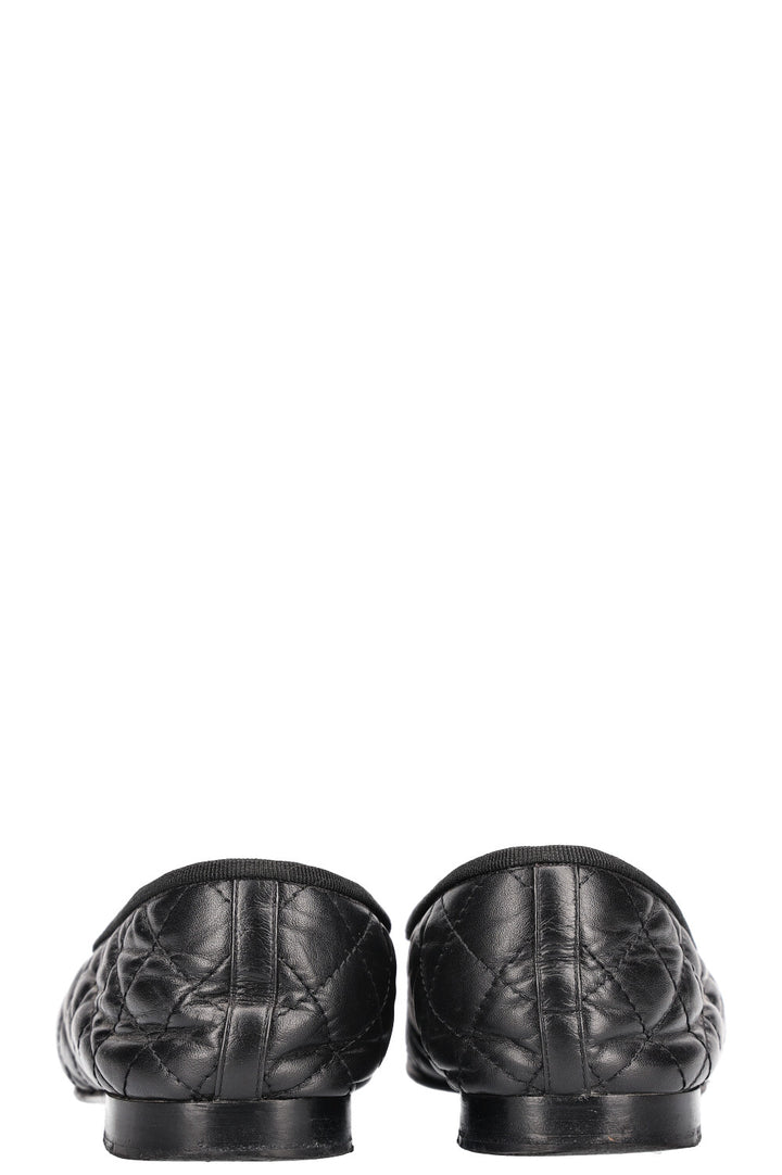 CHANEL Ballerines classiques Noir