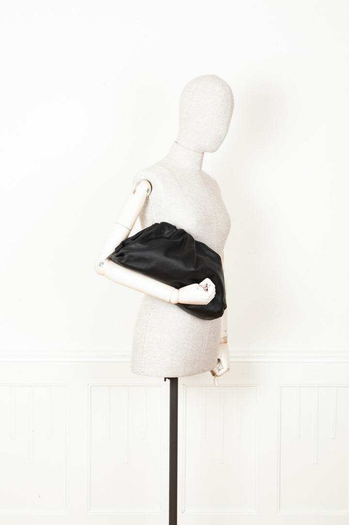 BOTTEGA VENETA Le Sac Pochette Noir